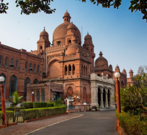 historical places lahore